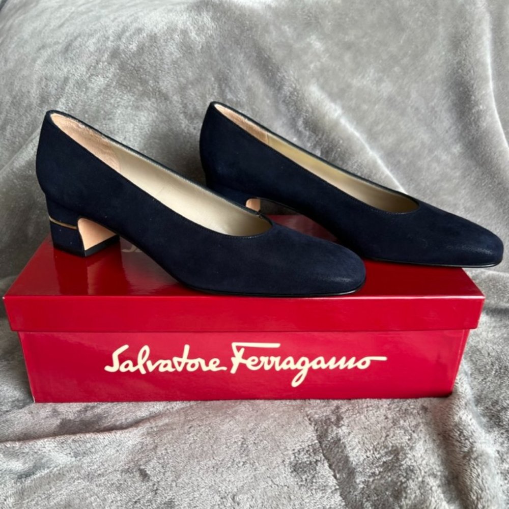 Salvatore Ferragamo 5.5 BLUE PEBBLE SUEDE (KID HEEL) WOMENS SHOE